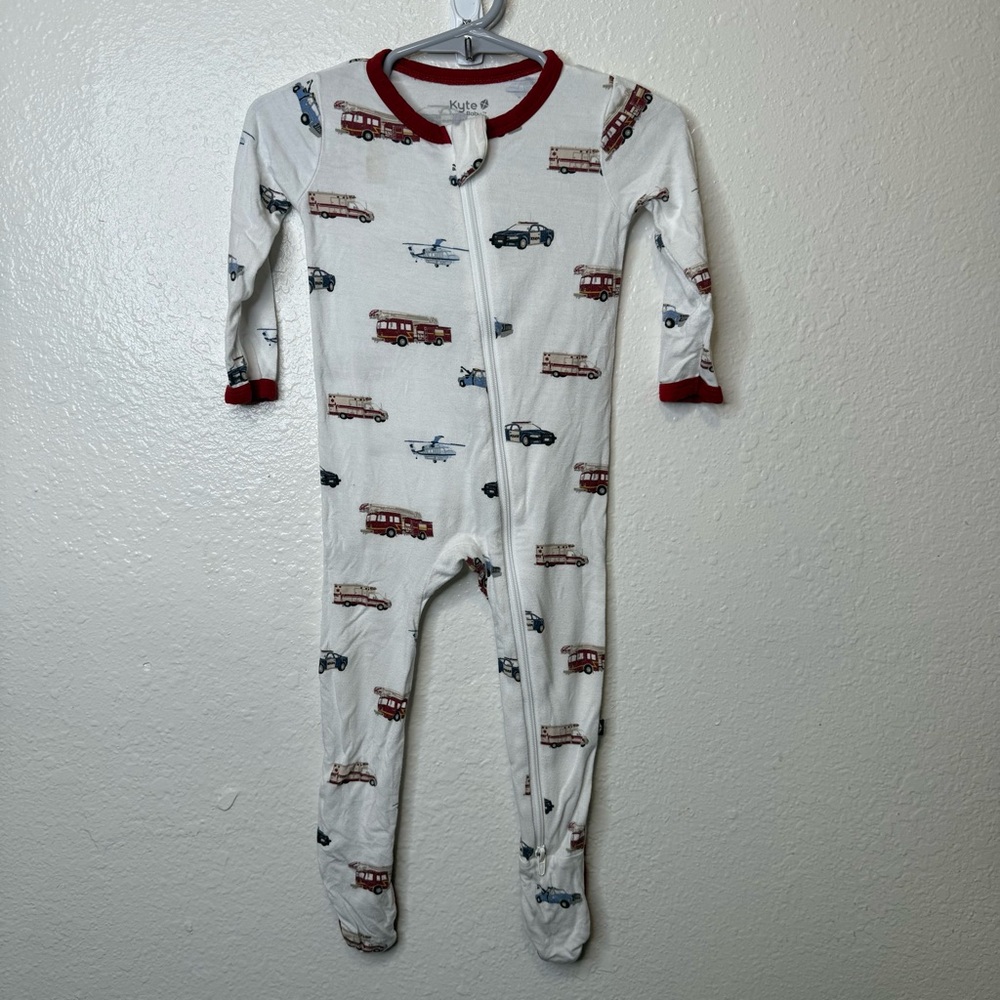 Kyte Baby Rescue Vehicles Zip Up Footed Sleeper Size 6-12 Months